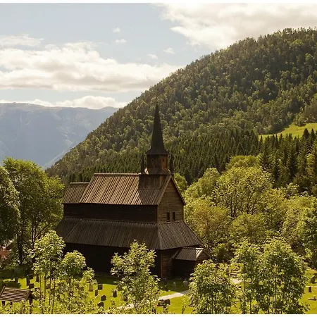 Kaupanger Hovedgard * Sogndal